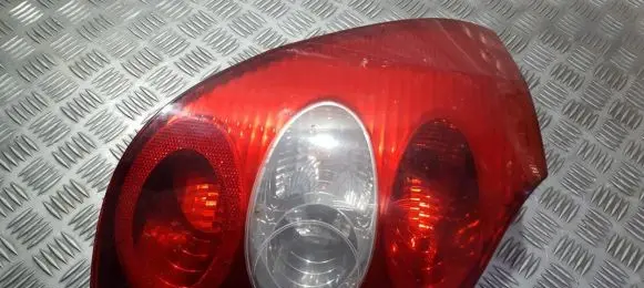 Renault Laguna II Rear/tail lights 8200002471