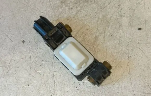 Audi A4 S4 B7 8E 8H Airbag deployment crash/impact sensor 8E0959643B