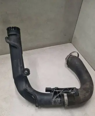 Volkswagen Tiguan Intercooler hose/pipe 1K0145770AE