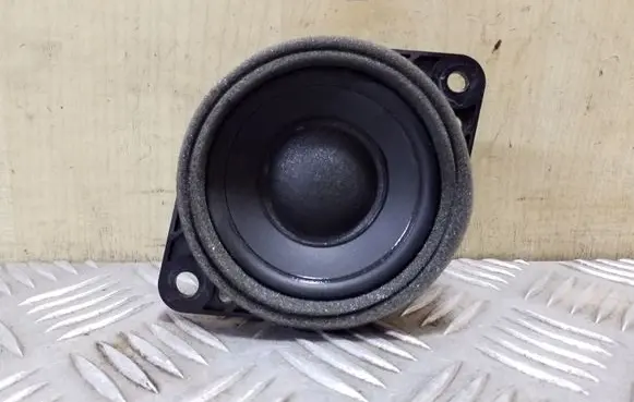 Lexus CT 200H Panel speaker 8616076030