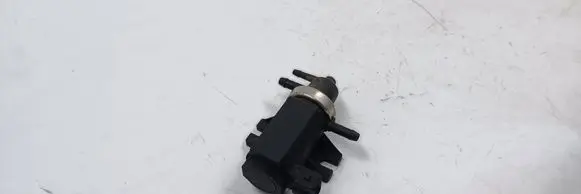 Audi A6 S6 C5 4B Turbo solenoid valve 1H0906622