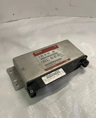 Audi A6 S6 C4 4A Engine control unit/module 4D0907379D 0265108005 DT0508969358