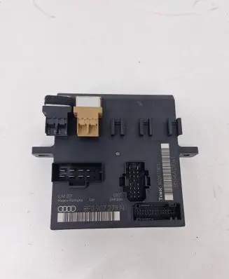 Audi A4 S4 B7 8E 8H Comfort/convenience module 8E0907279N