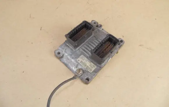 Opel Astra G Engine control unit/module 0261208669 1039S08721 55556629