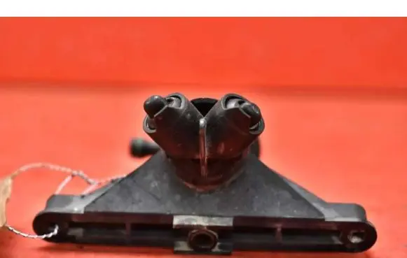 Windshield washer spray nozzle