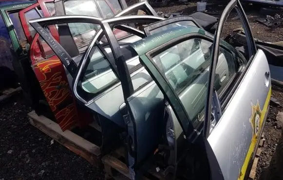 Peugeot 607 Rear door zydros