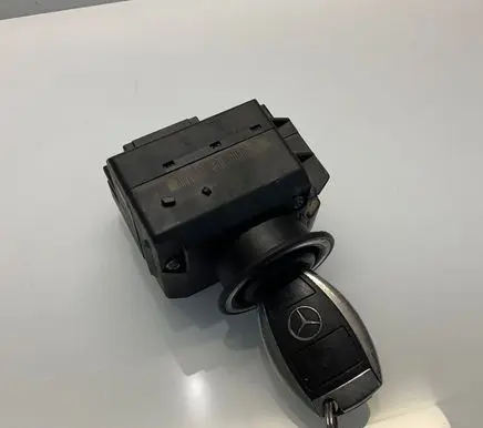 Mercedes-Benz E W211 Ignition lock 2115451408 33002209 5008536730206192