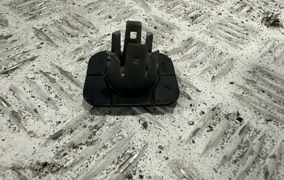 BMW 3 F30 F35 F31 Front parking sensor holder (PDC) 8067881