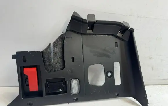 Mercedes-Benz GLS X166 Dashboard lower bottom trim panel A1666803607