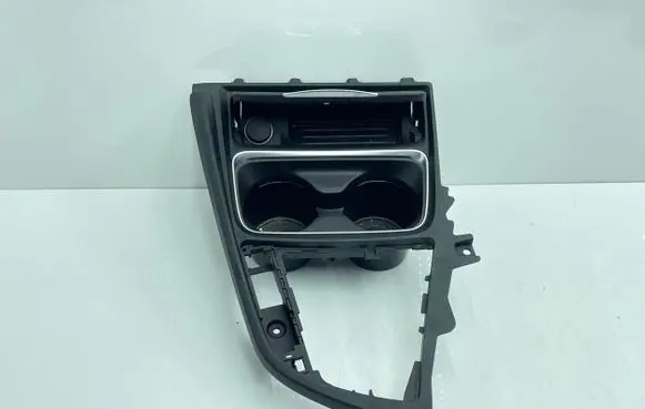 BMW 4 F32 F33 Cup holder front 9218925 105027852 58450713