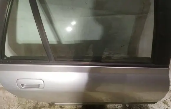Peugeot 406 Rear door glass trim molding