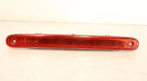 Third/center stoplight