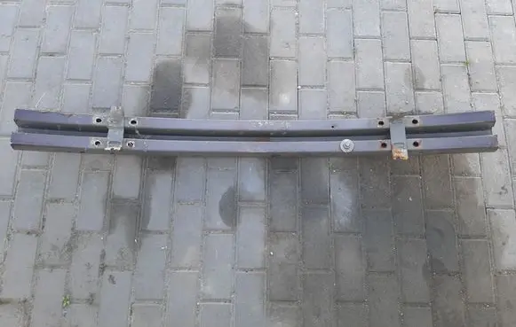 Chrysler 300C Front bumper cross member 229