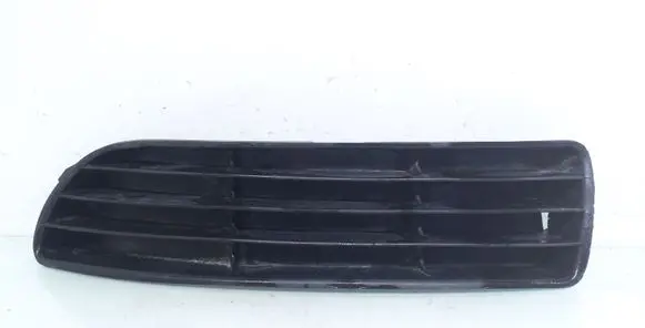 Audi A4 S4 B5 8D Front bumper lower grill 8D0807345B