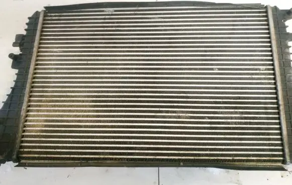 Volkswagen Touran I Intercooler radiator