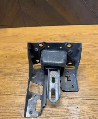 Citroen C3 Picasso Gearbox mount 9801521580