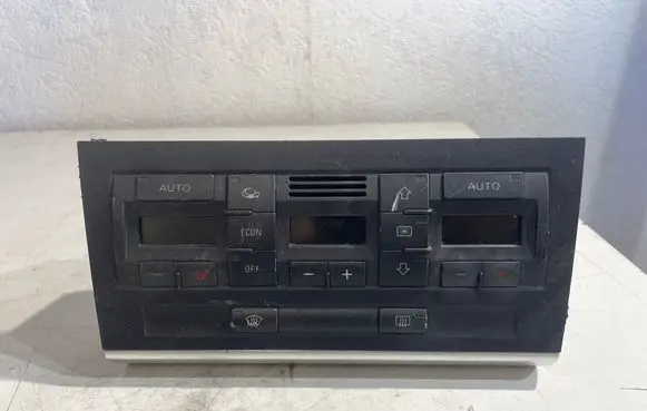 Audi A4 S4 B6 8E 8H Climate control unit 8E0820043 0411920