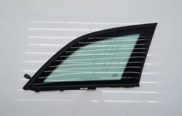 Mercedes-Benz C W204 Loading door trunk window/glass A2046701412