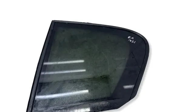BMW 1 F20 F21 Rear vent window glass 43R000177 E000137