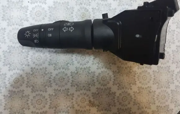 Nissan X-Trail T30 Indicator stalk 255408H701