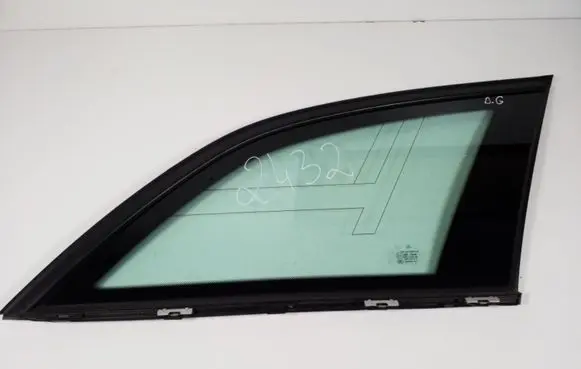 Mercedes-Benz C W204 Rear side window A2046701412