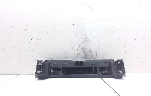Mercedes-Benz CLK A208 C208 Seat heating switch 2108200151 601692