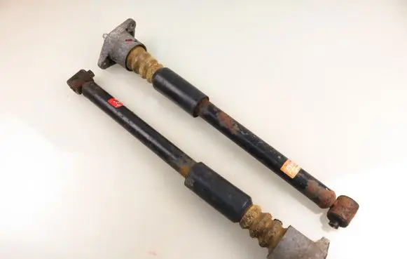 Volkswagen PASSAT B5.5 Rear shock absorber/damper