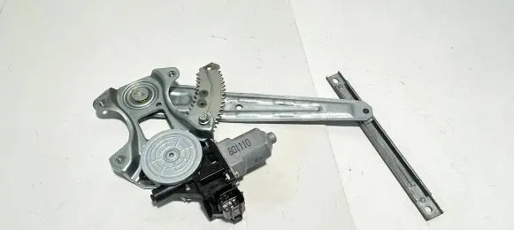 Rear window lifting mechanism without motor