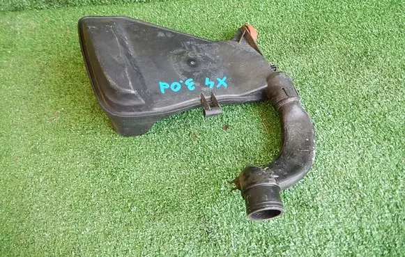 BMW X3 G01 Intake resonator 8583592