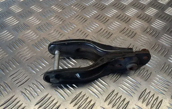 Gearbox mounting bracket