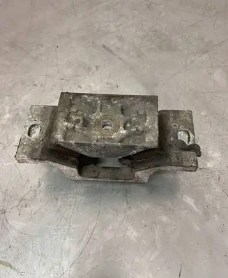 Renault Master III Engine mount vacuum valve 