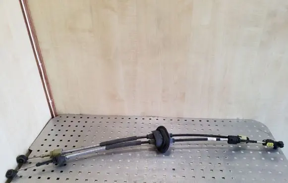 Citroen C4 I Picasso Gear shift cable linkage