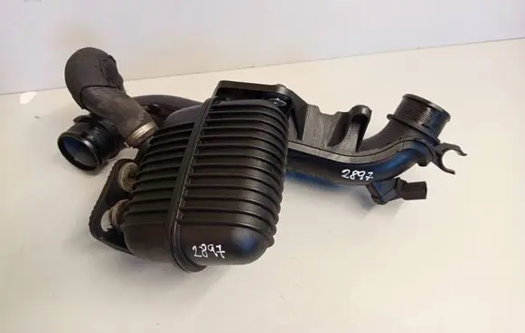 Audi Q5 SQ5 Intercooler hose/pipe 8K0145673AJ 8K0129955A