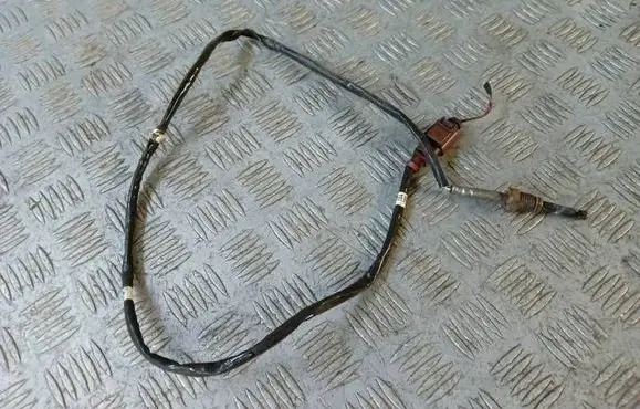 Seat Leon (5F) Exhaust gas temperature sensor 04L906088E