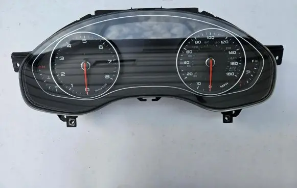 Audi A6 C7 Speedometer (instrument cluster) 4G8920982T