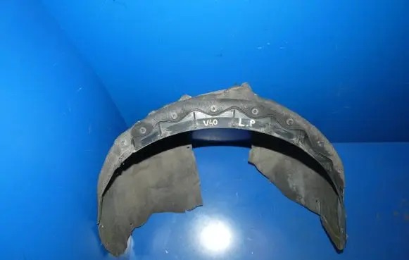 Volvo V40 Front arch 