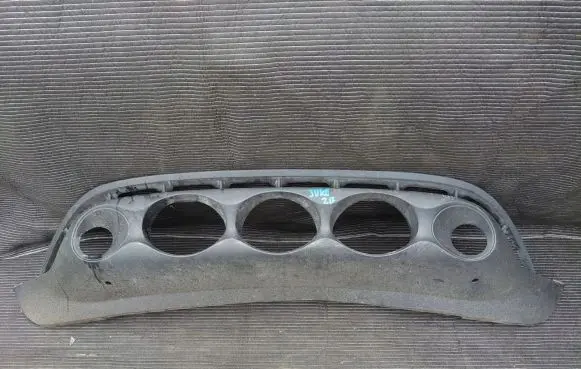 Front bumper lip