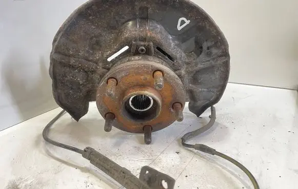 Toyota Avensis T250 Front wheel hub 43211