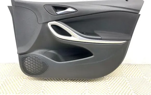 Opel Astra K Front door card panel trim