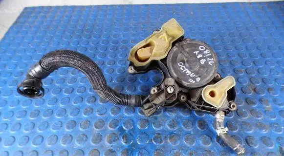 Skoda Octavia Mk3 (5E) Oil breather separator CART06K103495AT 06K103495AT 06K638A
