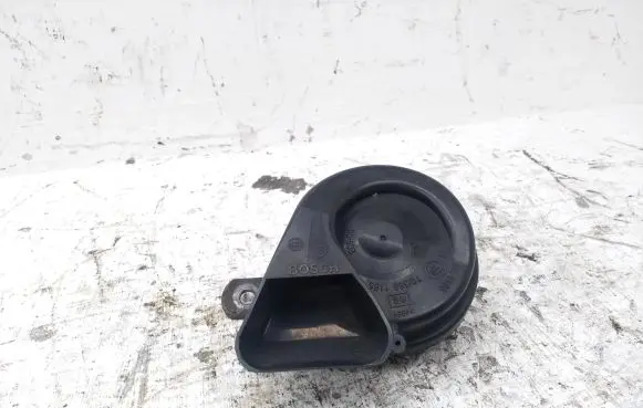 Mercedes-Benz CLS C219 Horn signal A0055425720