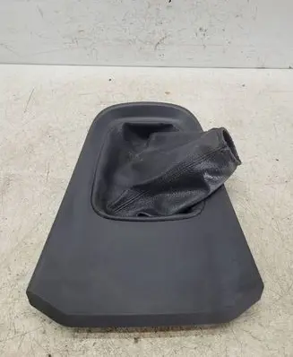 Nissan Primera Gear shifter surround trim plastic 96935AV600