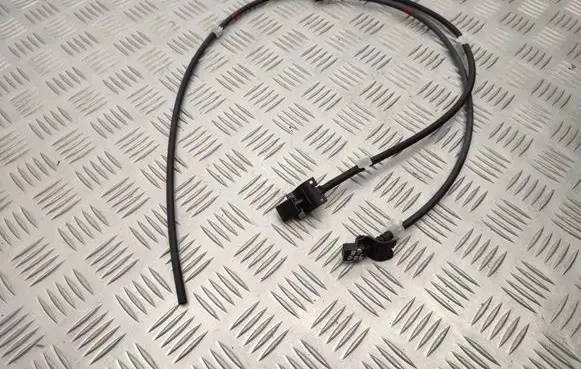 Toyota RAV 4 (XA50) Windshield washer spray nozzle 