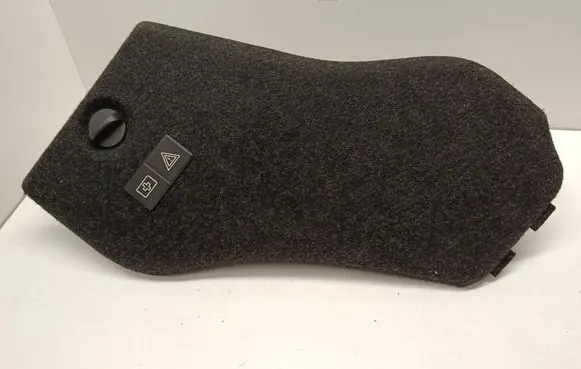 BMW 1 E81 E87 Tailgate trim 51477157114 7715711