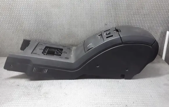 Chrysler Pacifica Center console