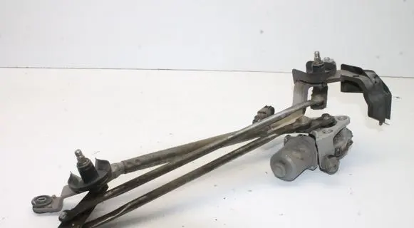 Toyota RAV 4 (XA40) Wiper motor 8511042210