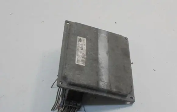 Ford Fiesta Engine control unit/module ECU 6S6112A650TB