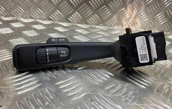 Volvo V40 Indicator stalk 31394001