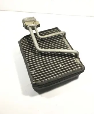 Infiniti QX4 Air conditioning (A/C) radiator (interior) 