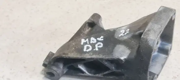 Mercedes-Benz C W203 Engine mounting bracket A6112230704